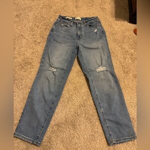 Universal Threads High Rise 90s Slim Lightwash Jeans Size 6
